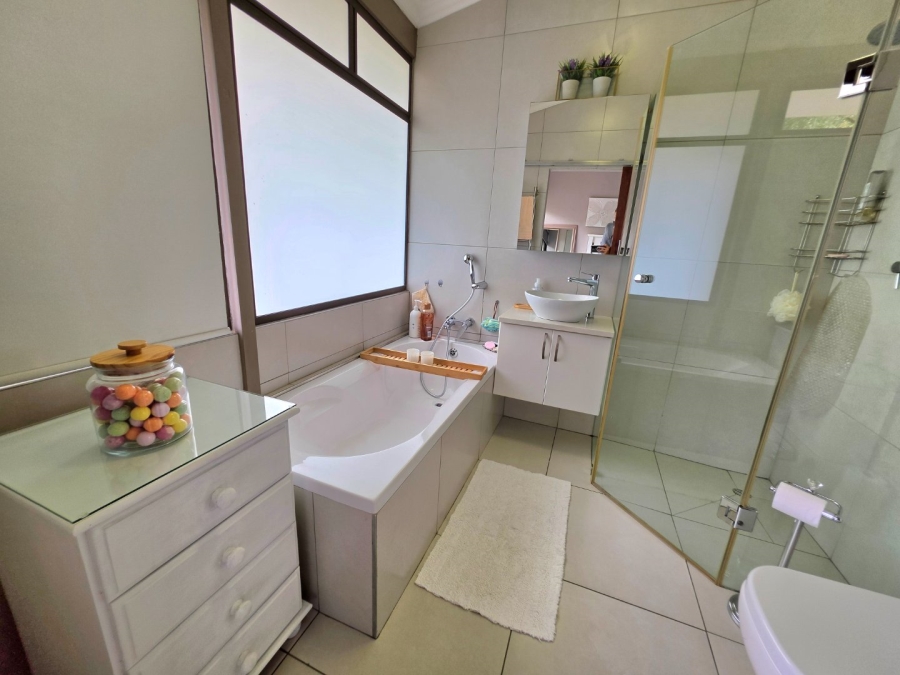 4 Bedroom Property for Sale in Eureka Free State